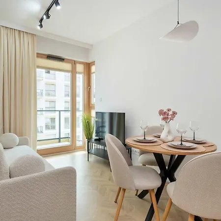 Stylowy Z Balkonem Parkingiem Oraz Dostepem Do Silowni By Renters * Gdansk