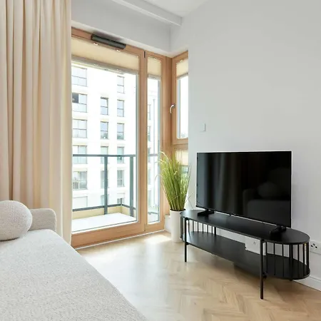 Stylowy Z Balkonem Parkingiem Oraz Dostepem Do Silowni By Renters Appartement